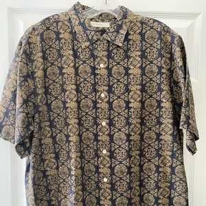 Turnbury Medium Button Down Short Sleeve Shirt